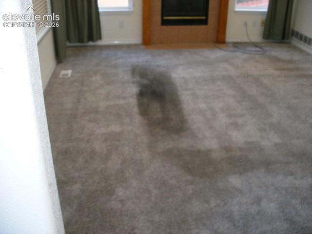 Image 31 of 44: Living Room