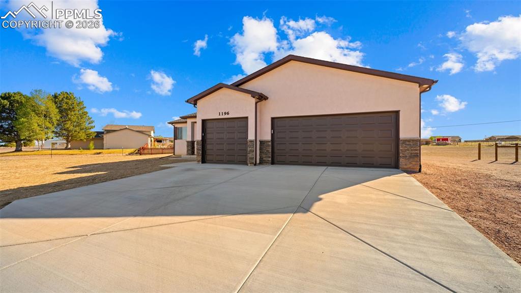 Image 2 of 35: Front of Structure