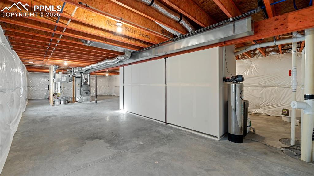 Image 21 of 35: Basement