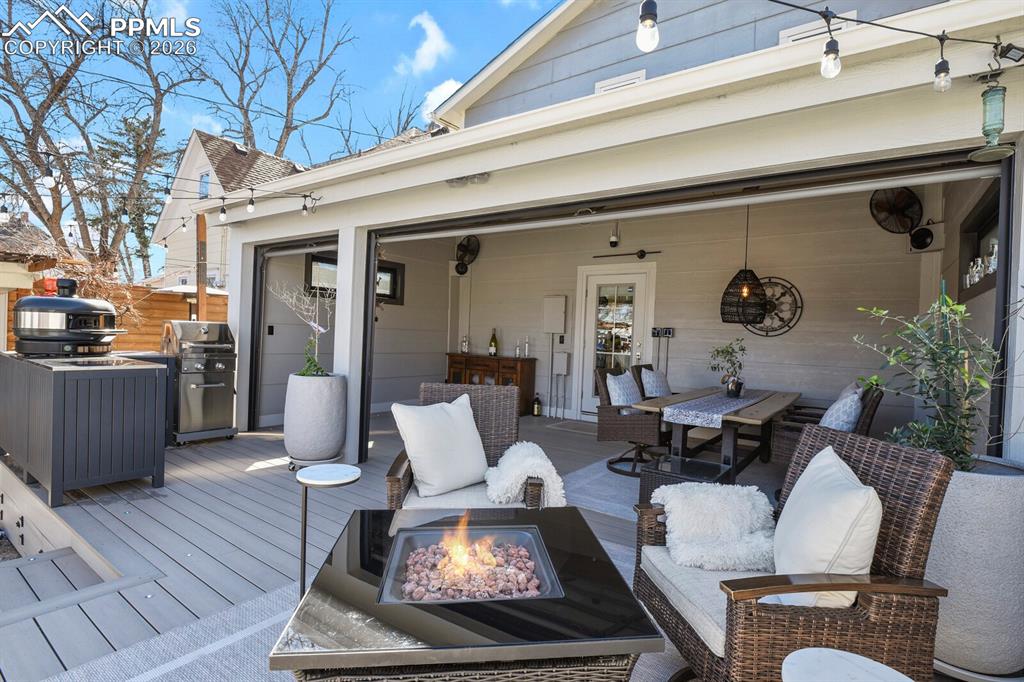 Image 37 of 50: Perfect entertaining space