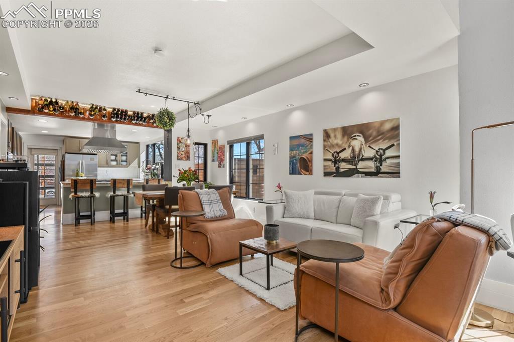 Image 9 of 50: Living Room