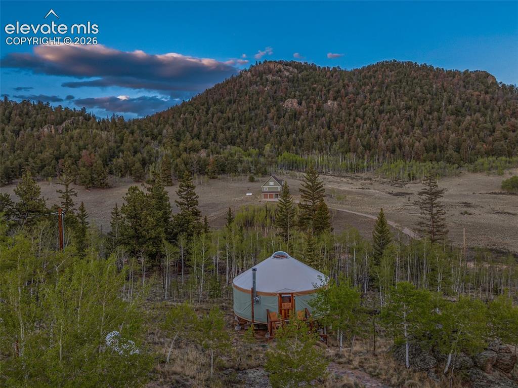 Image 38 of 50: Gorgeous Yurt