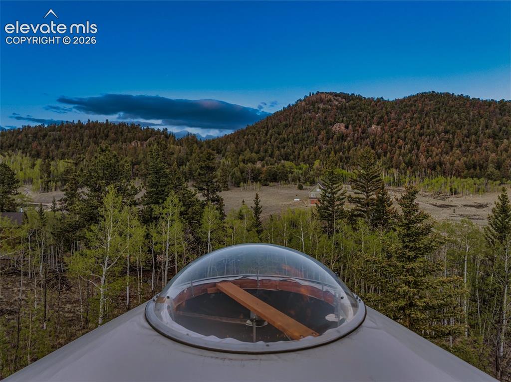 Image 39 of 50: Gorgeous Yurt