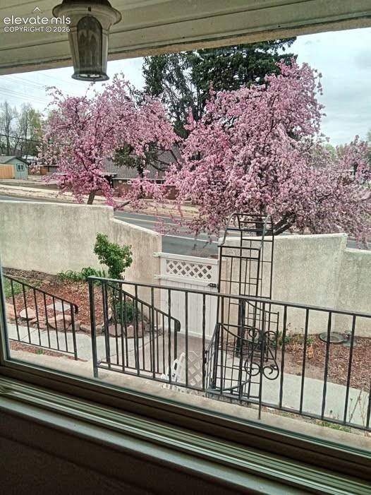 Image 6 of 42: Balcony