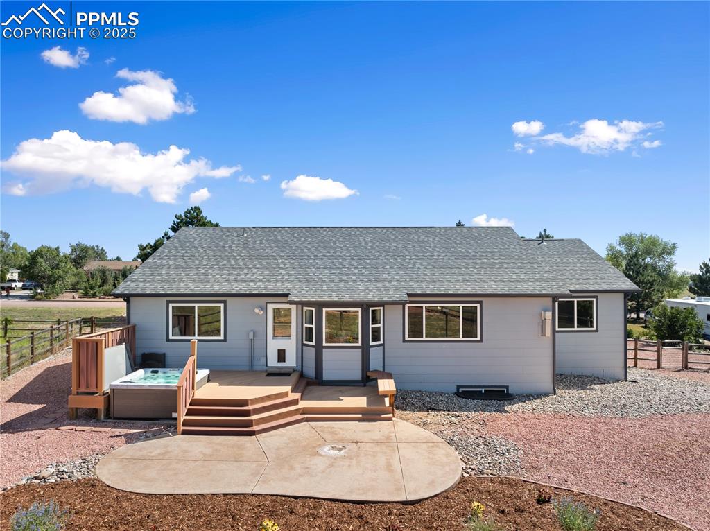 Image 10 of 49: Back of Structure