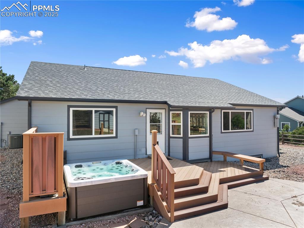 Image 7 of 49: Front of Structure