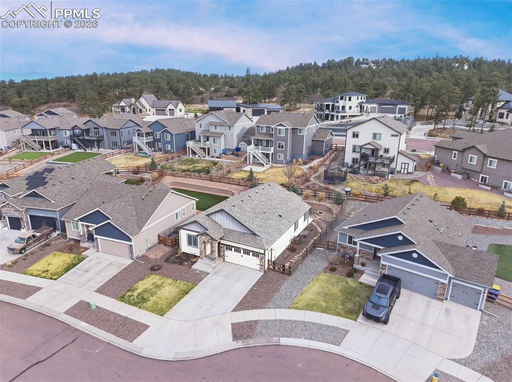 Image 2 of 50: Positioned on a quiet cul-de-sac, this home features attractive curb appeal