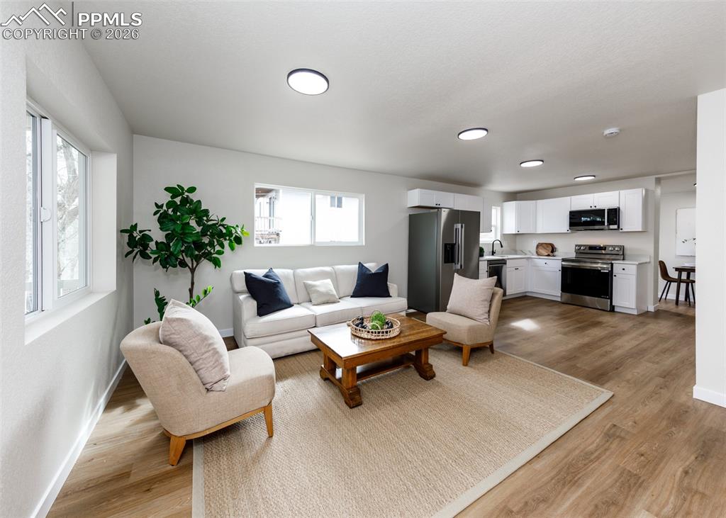 Image 11 of 50: Living Room