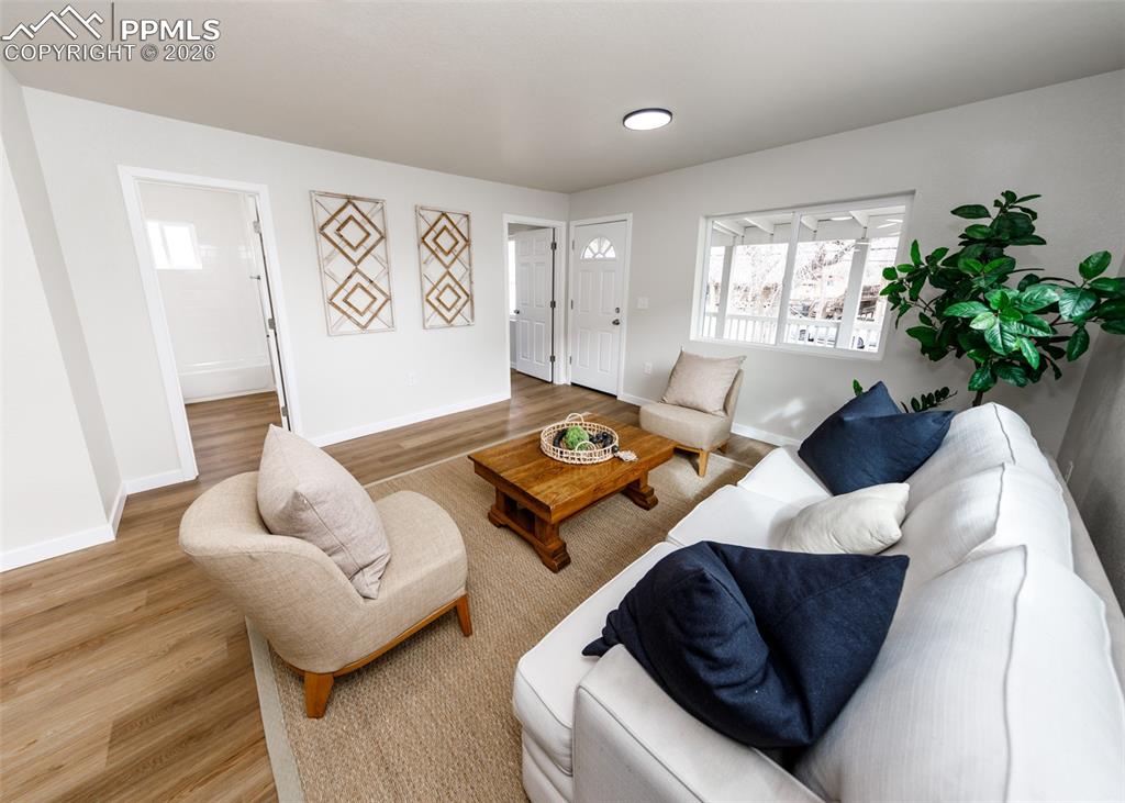 Image 15 of 50: Living Room