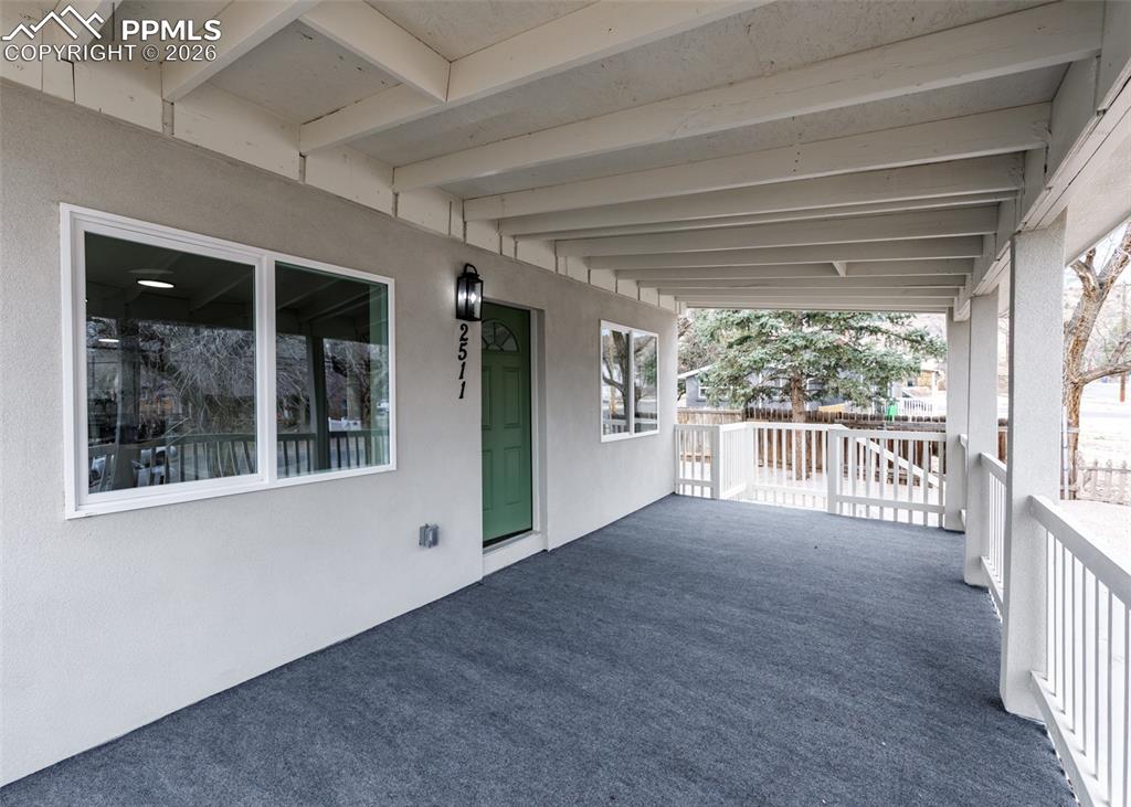 Image 6 of 50: Patio