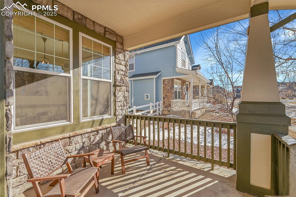 Image 33 of 43: Balcony