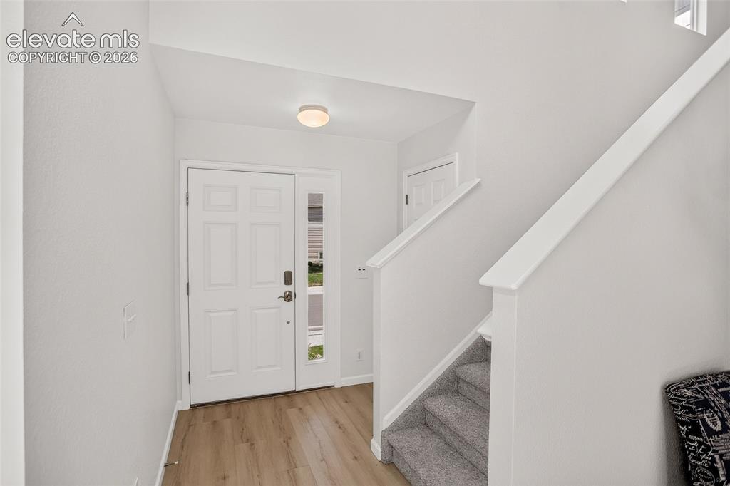 Image 14 of 40: Entry