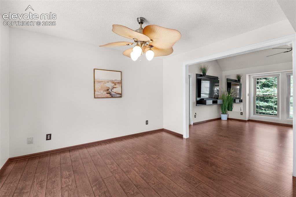 Image 15 of 45: Living Room
