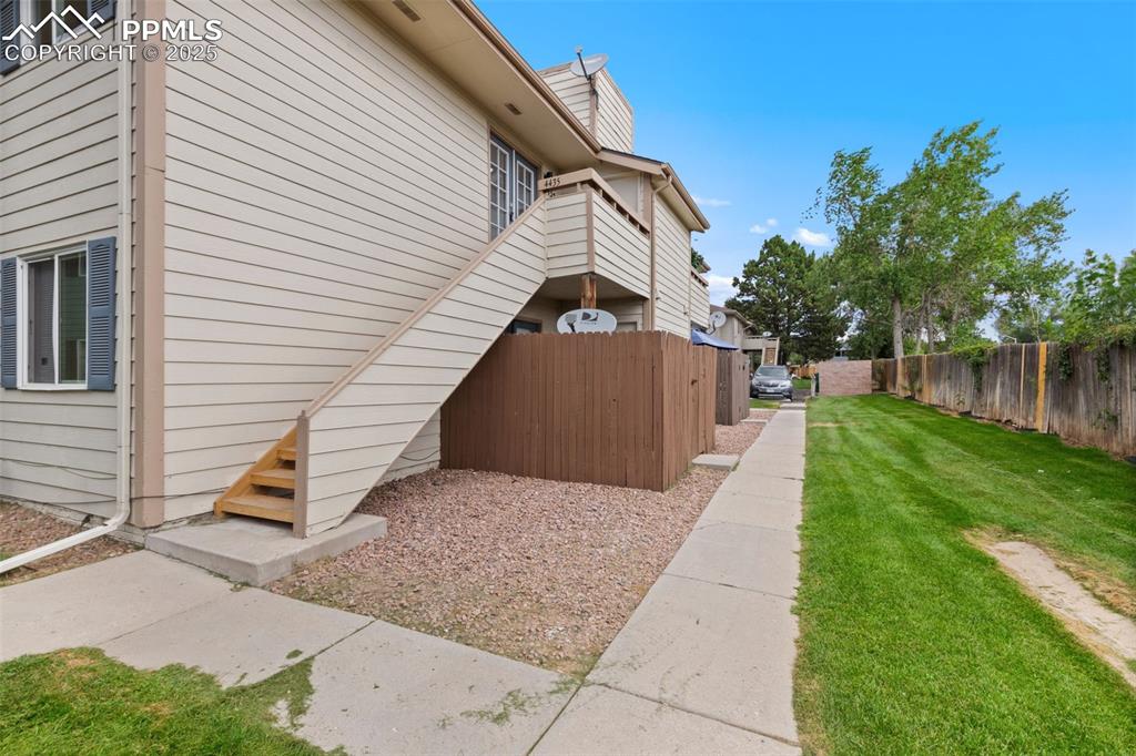 Caption: Welcome home to this beautifully remodeled  upper unit