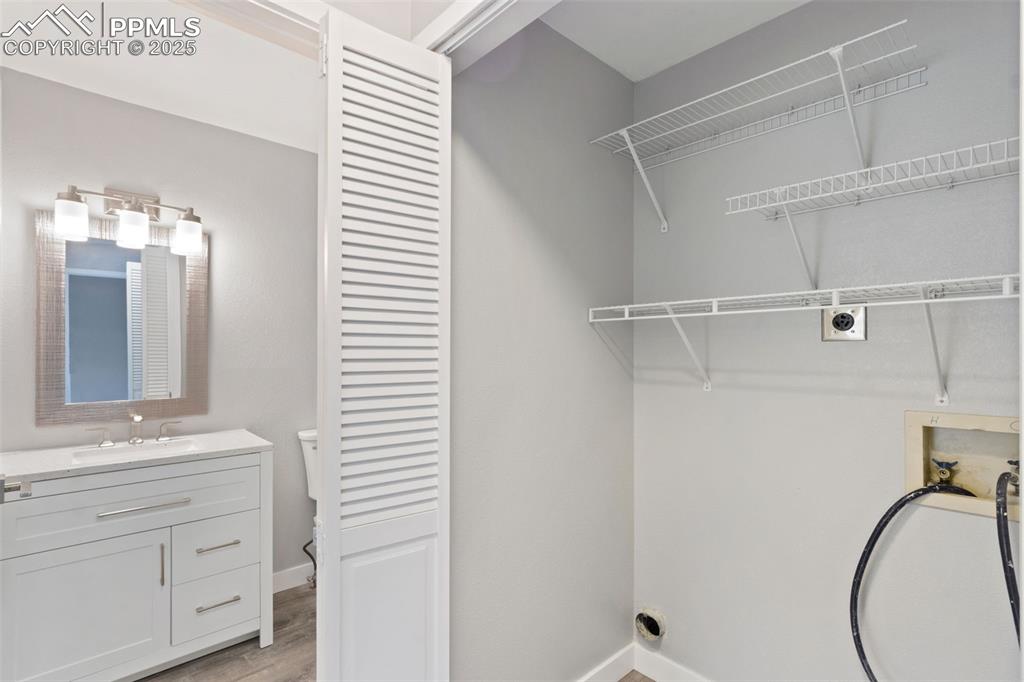 Image 15 of 15: Laundry closet