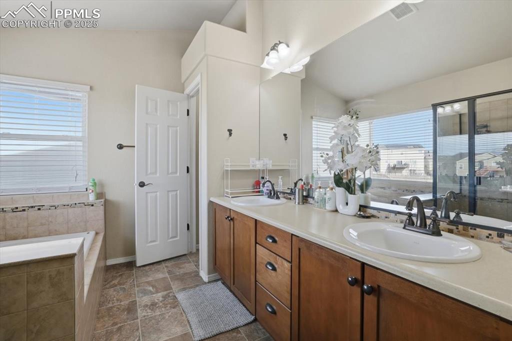 Image 16 of 30: Master Bathroom