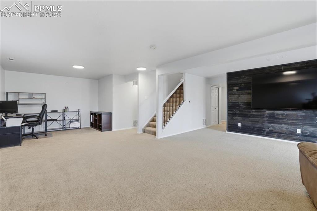 Image 21 of 30: Family Room