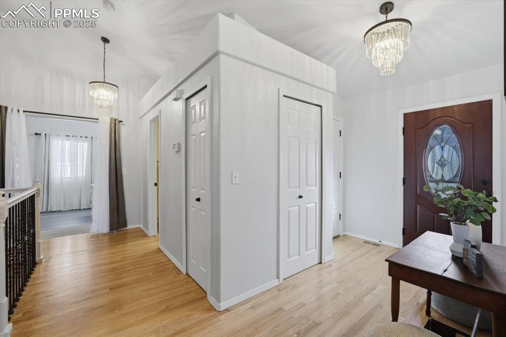 Image 3 of 30: Entry