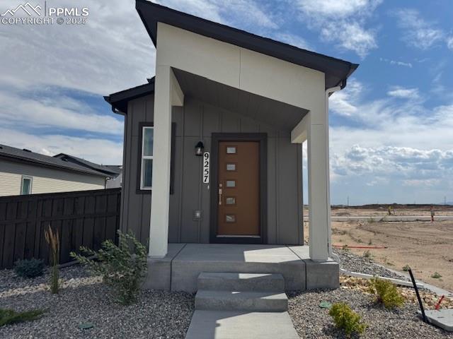 Image 1 of 16: Entry