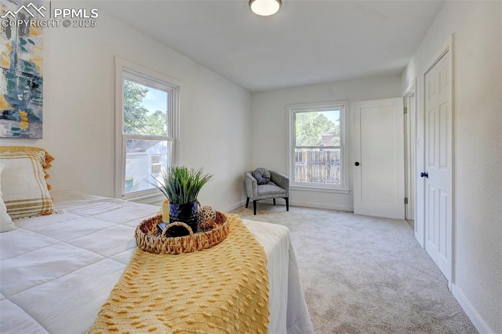 Image 11 of 19: Bedroom