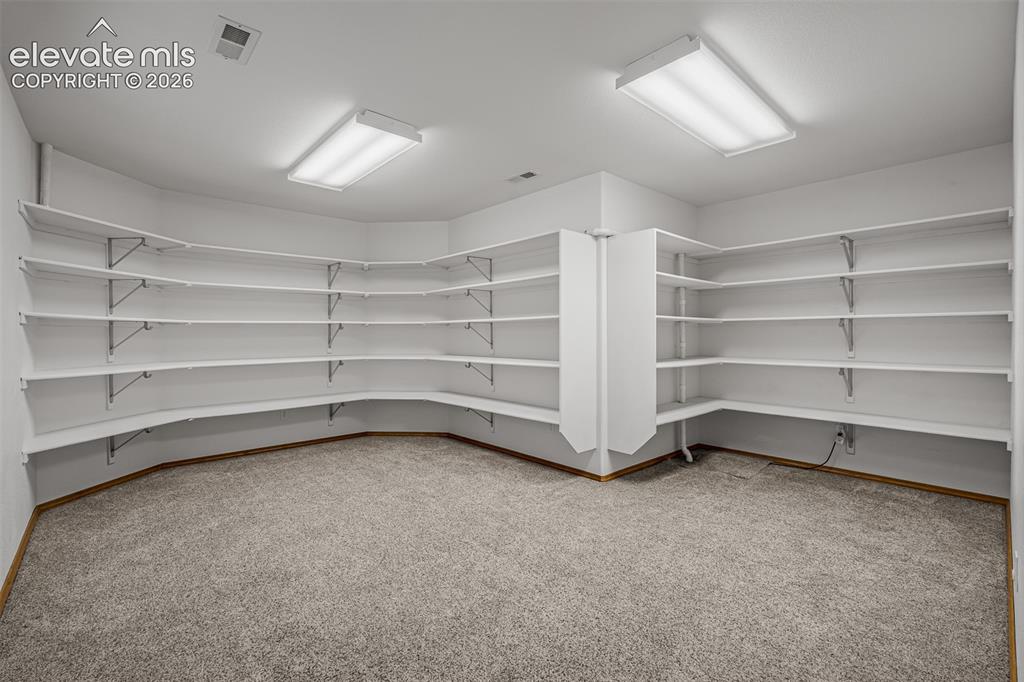 Image 41 of 49: Could be 5th bedroom