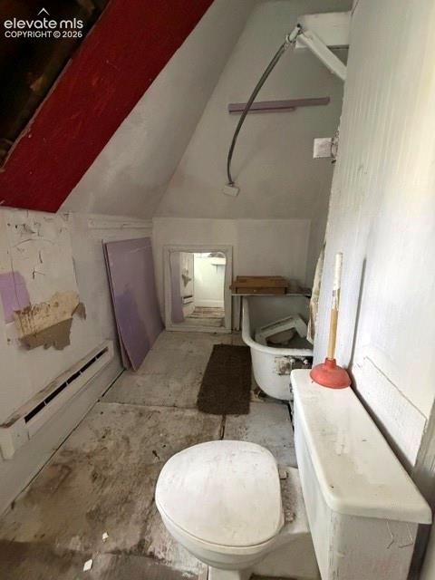 Image 10 of 18: Bathroom