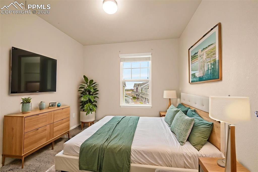 Image 20 of 41: Bedroom