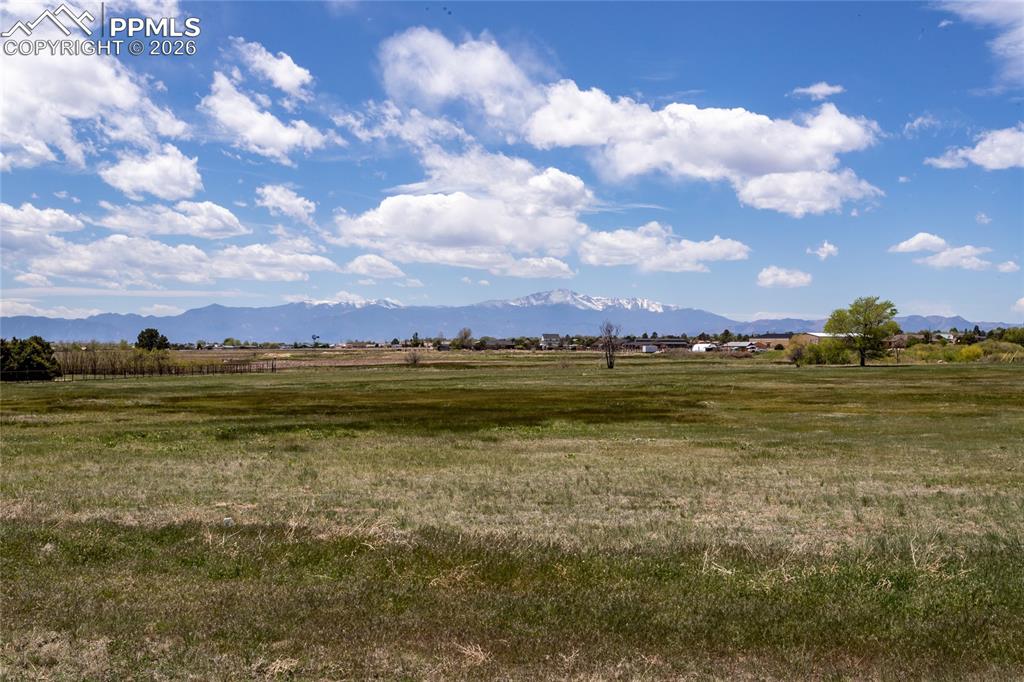 Image 32 of 32: View