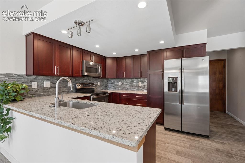 Image 11 of 34: Kitchen