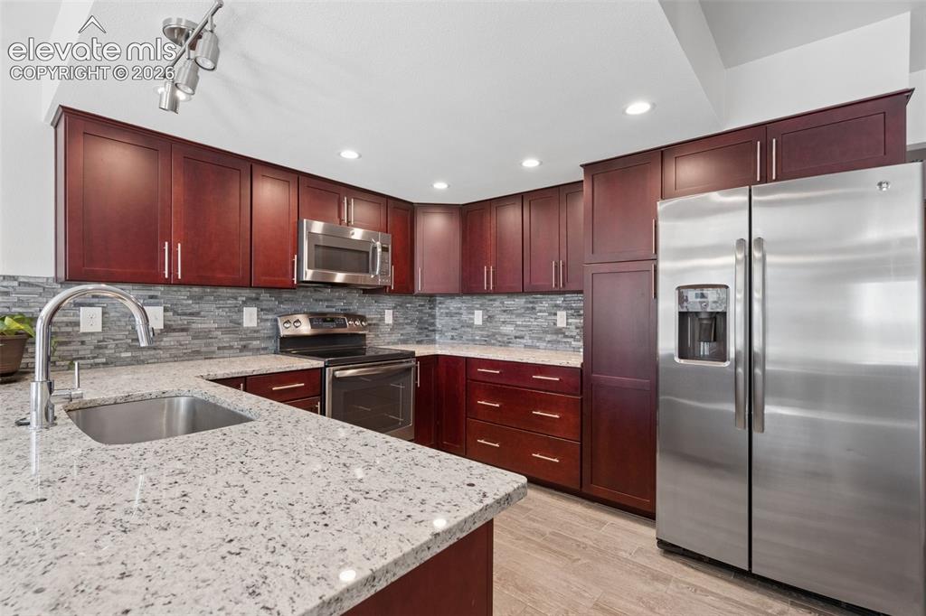 Image 13 of 34: Kitchen