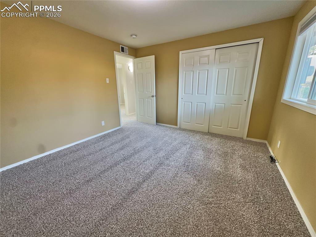 Image 15 of 15: Bedroom