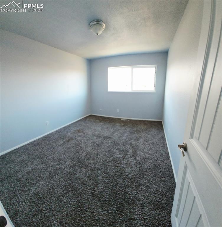 Image 15 of 25: 2nd upper bedroom