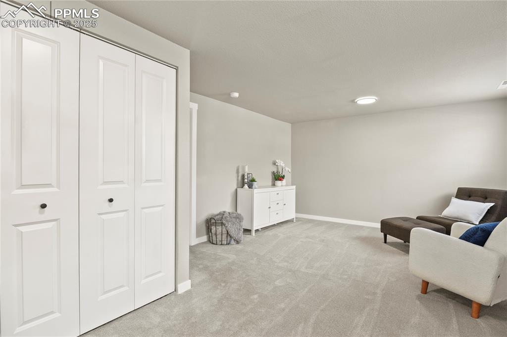 Image 23 of 34: Family Room