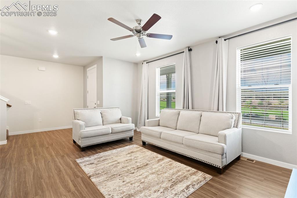 Image 4 of 26: Living Room