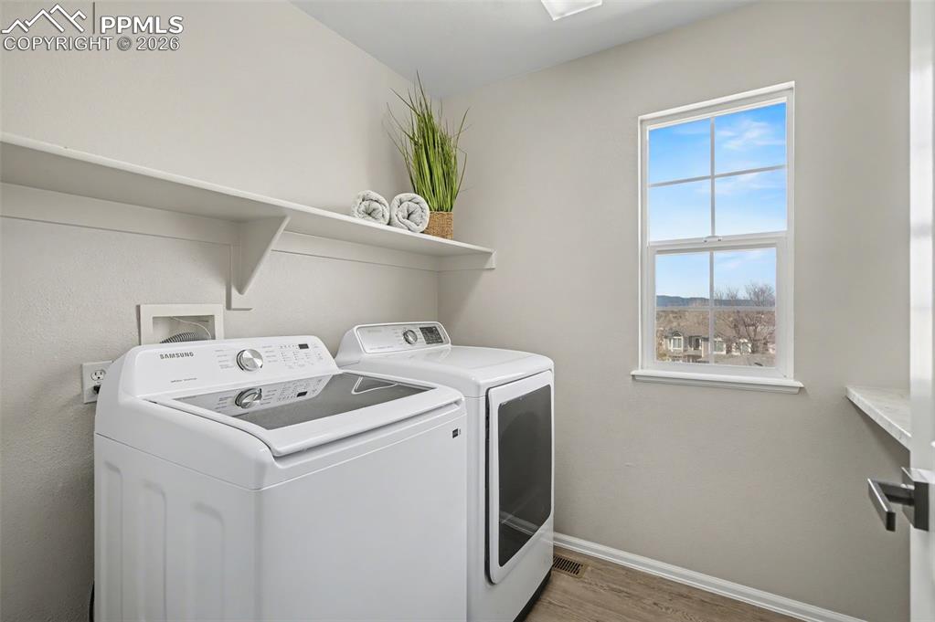 Image 22 of 39: Laundry