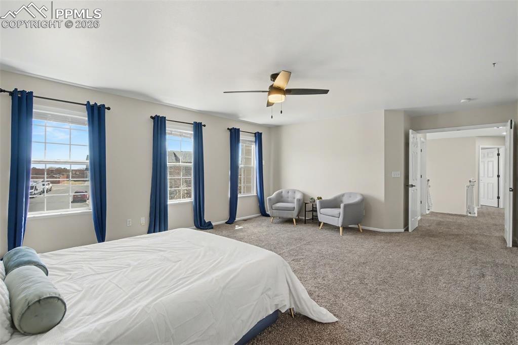 Image 24 of 39: Bedroom