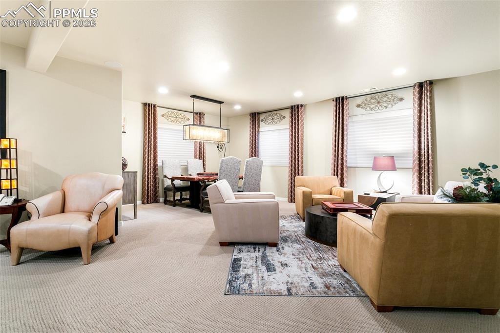 Image 29 of 45: Family Room