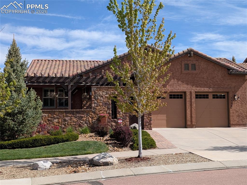 Image 43 of 45: Front of Structure