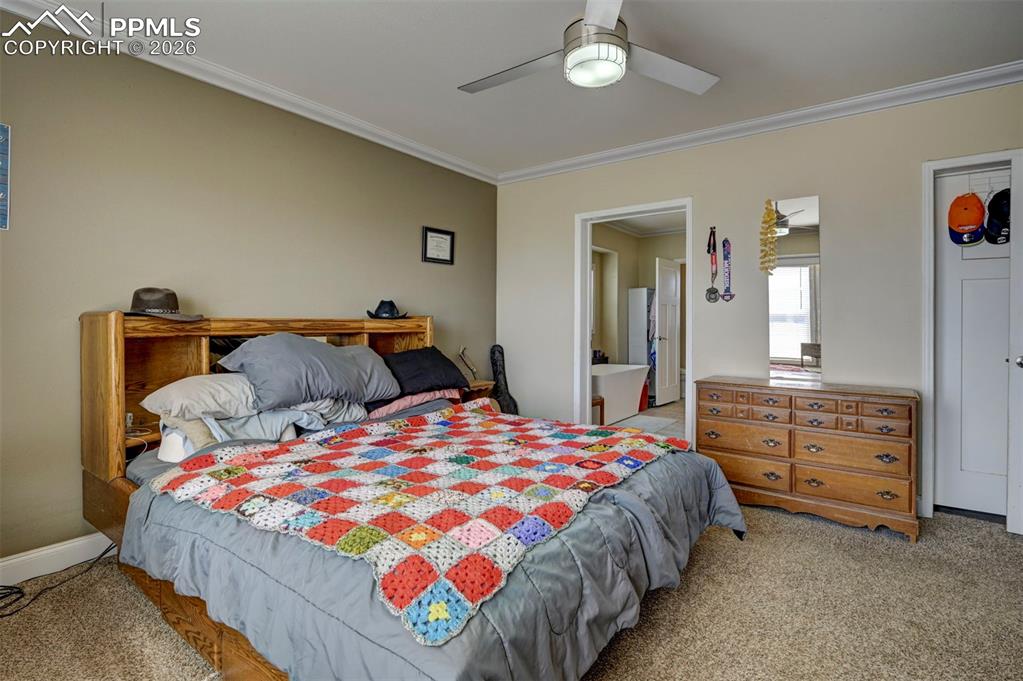 Image 15 of 18: Bedroom