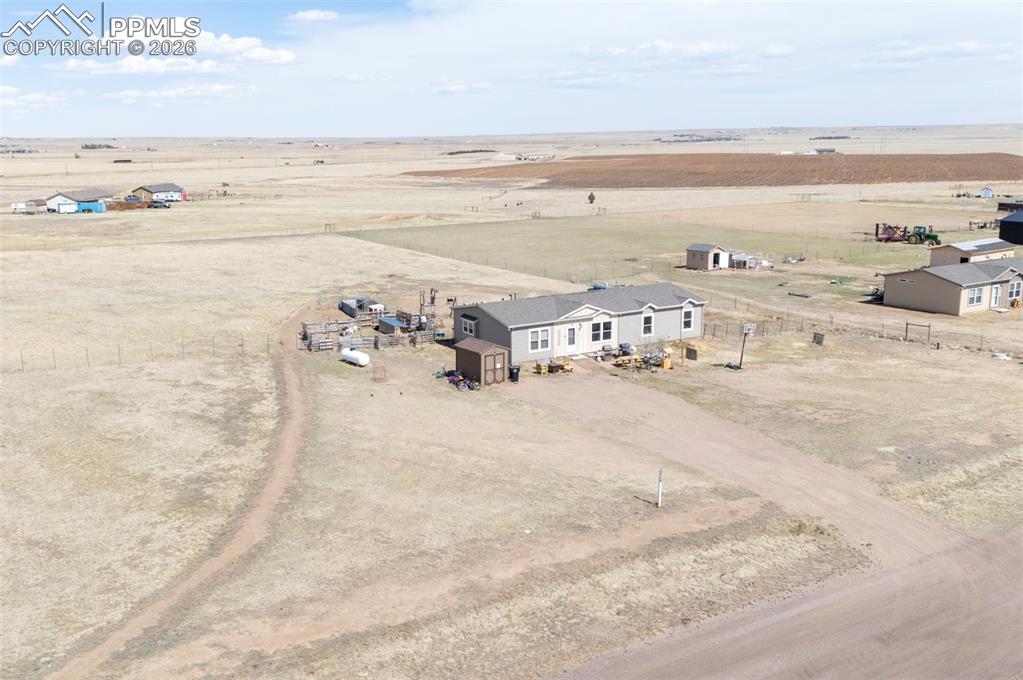 Image 2 of 18: Overview of the property 