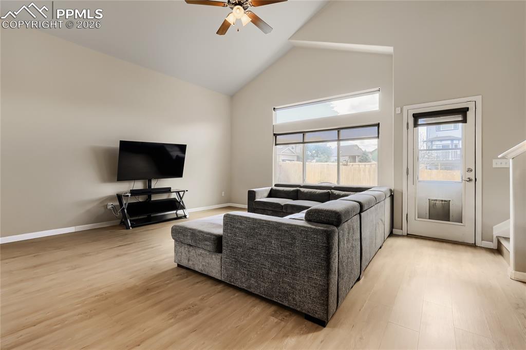 Image 17 of 28: Living Room