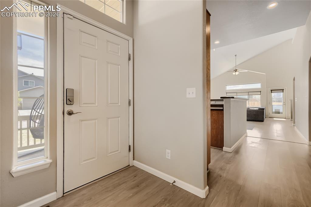 Image 5 of 28: Entry