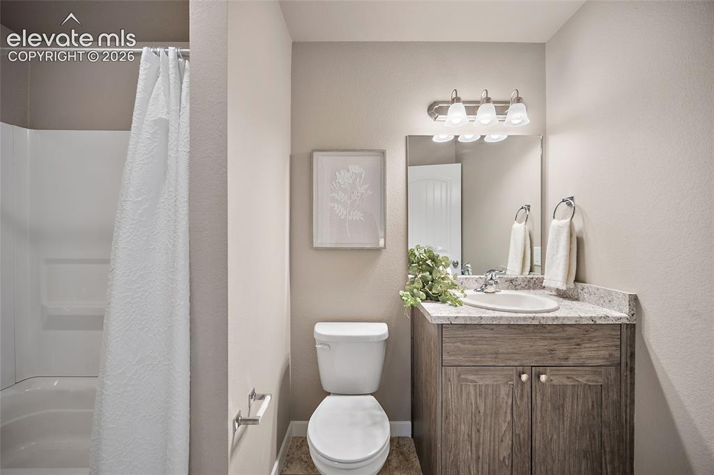 Image 12 of 29: Bathroom