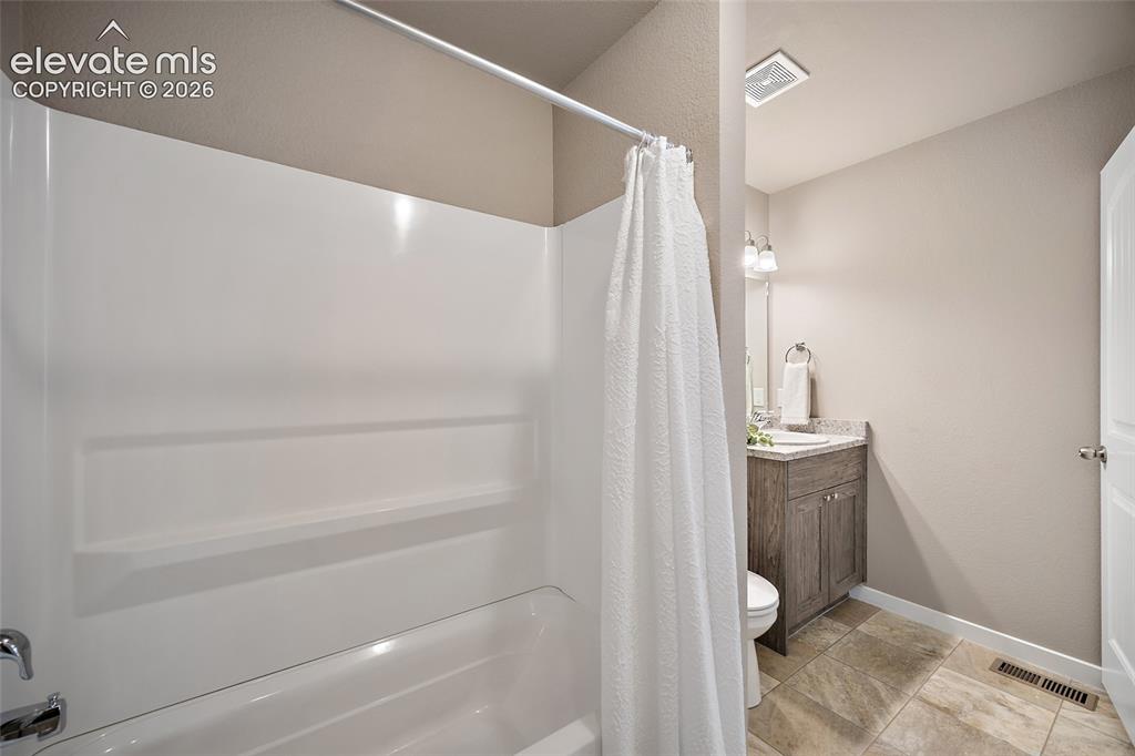 Image 13 of 29: Bathroom
