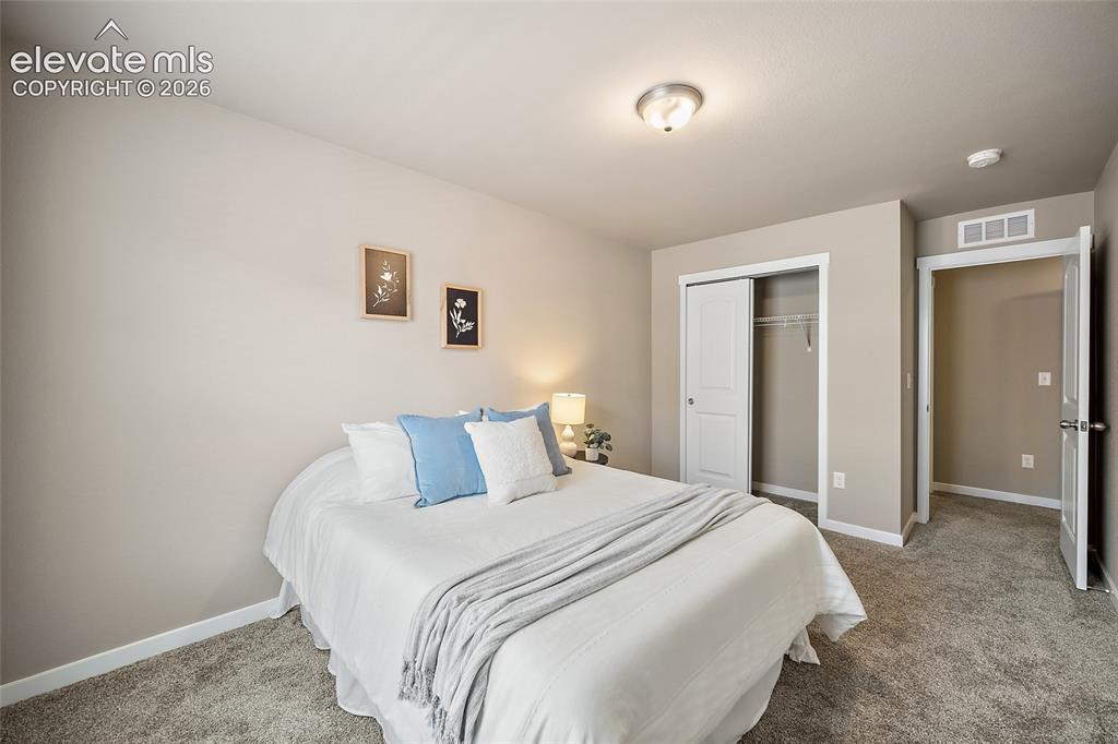 Image 14 of 29: Bedroom