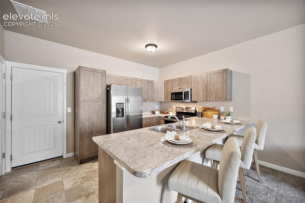 Image 4 of 29: Kitchen