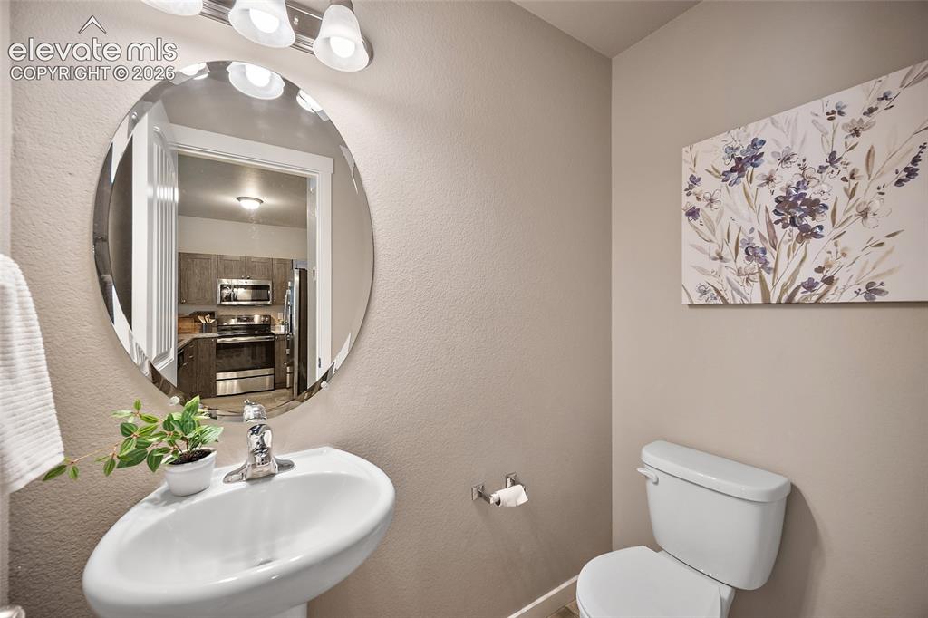 Image 9 of 29: Bathroom