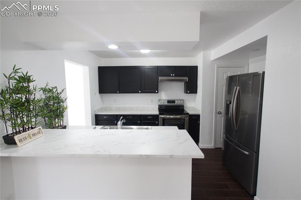 Image 3 of 14: Kitchen