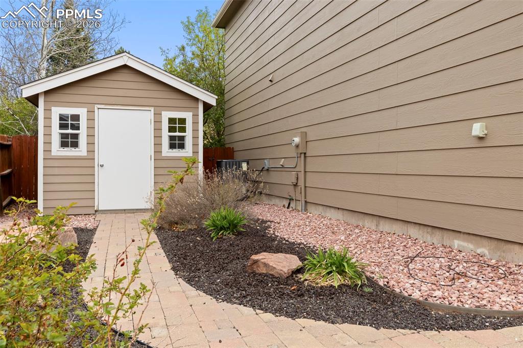 Image 24 of 25: Back of Structure