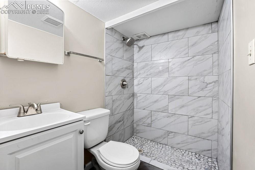 Listing 6069083, Image 34 of 47